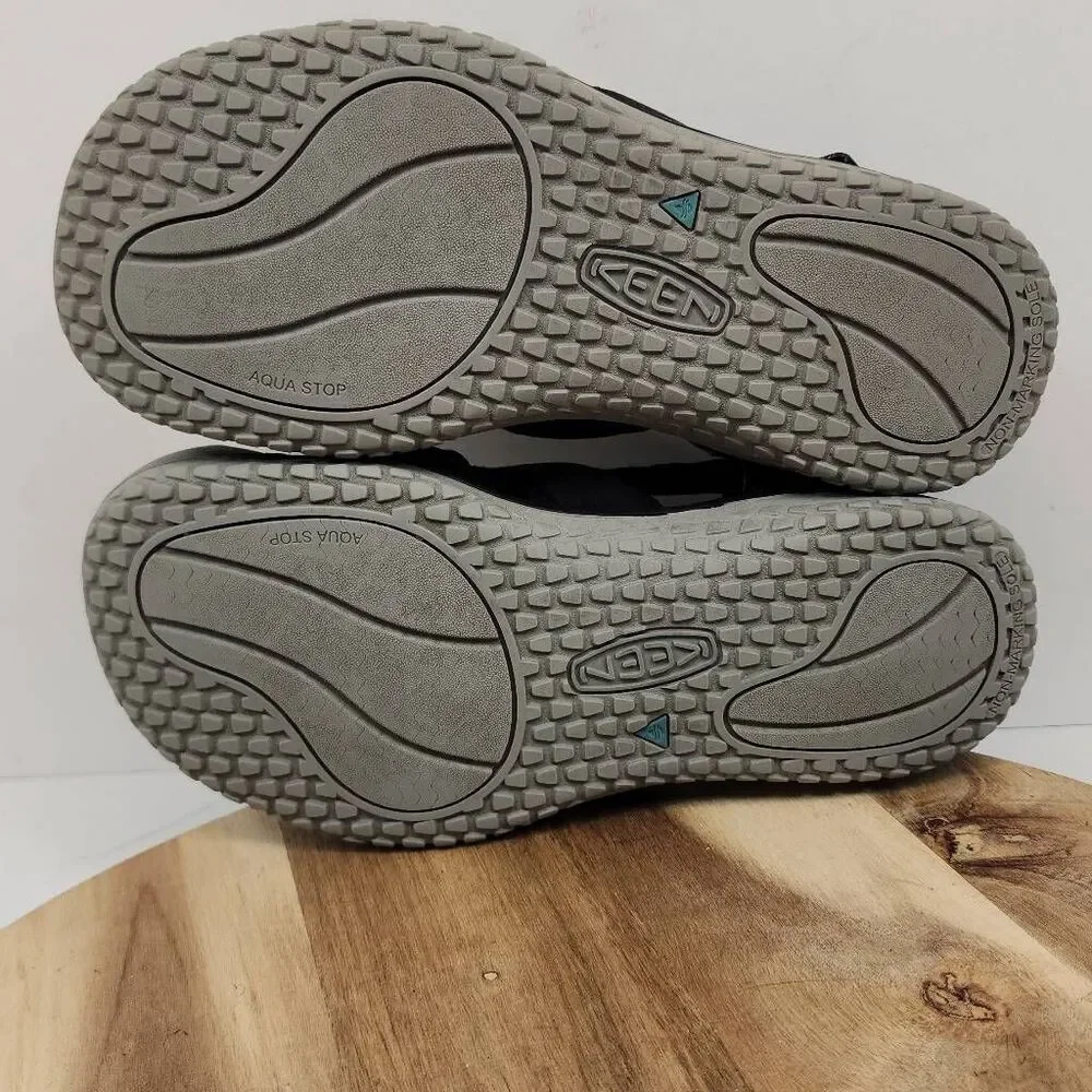 KEEN Stingray Mens Water Sandals Size 6 Black Gray